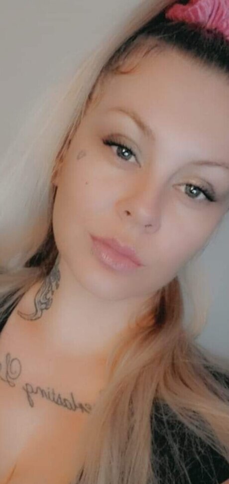 Alaston vuotanut OnlyFans-kuva Diamond