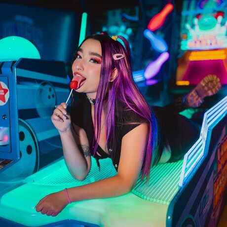 Alasti lekkinud OnlyFans-i pilt Violet