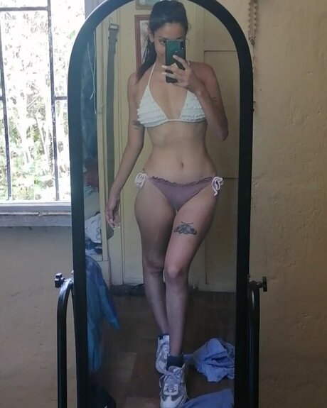 Nagie wyciekłe zdjęcie OnlyFans od Mahy