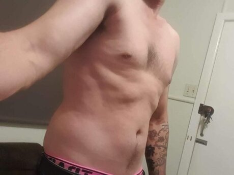 Naakte gelekte OnlyFans-foto van Psychozx10au