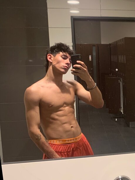 Nagie wyciekłe zdjęcie OnlyFans od Baby Michael