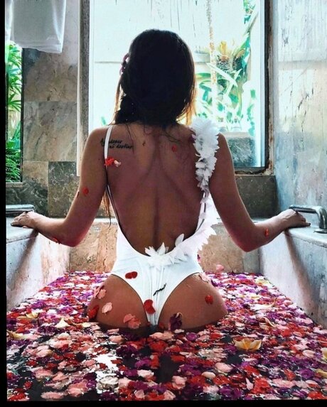 Обнаженная фотография утечки OnlyFans от Georgina