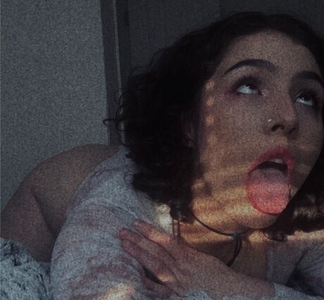 Alasti lekkinud OnlyFans-i pilt Shylilmynx