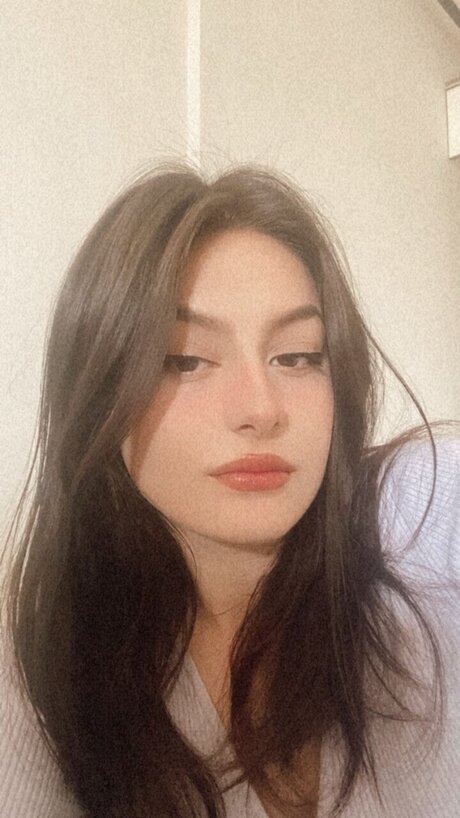 Naken lekkede OnlyFans-bilde av Bengi
