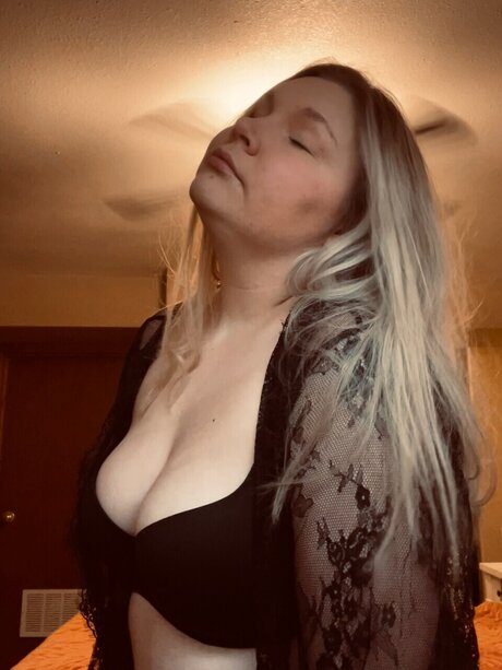 Foto nua vazada do OnlyFans de Marigold