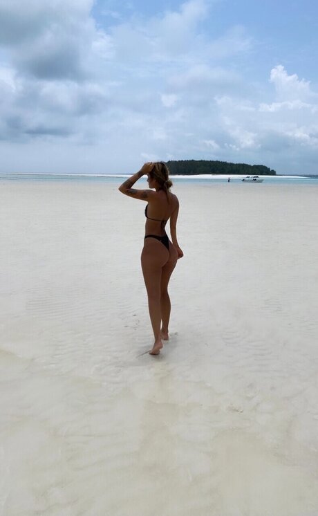 Обнаженная фотография утечки OnlyFans от Hannah