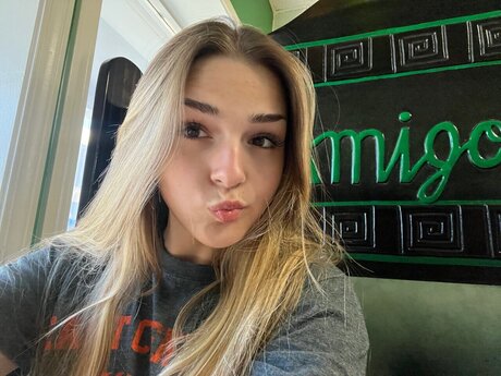 Naakte gelekte OnlyFans-foto van Babycakes69