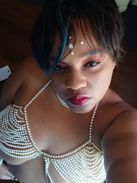 Naken läckt OnlyFans-bild av Tomeka Ligon