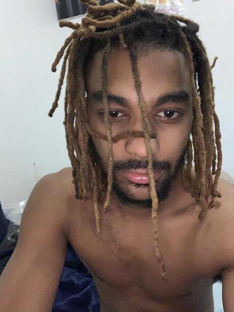 Alasti lekkinud OnlyFans-i pilt U19097785