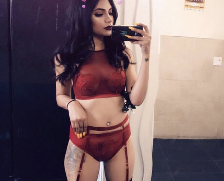 Nagie wyciekłe zdjęcie OnlyFans od Skyylar