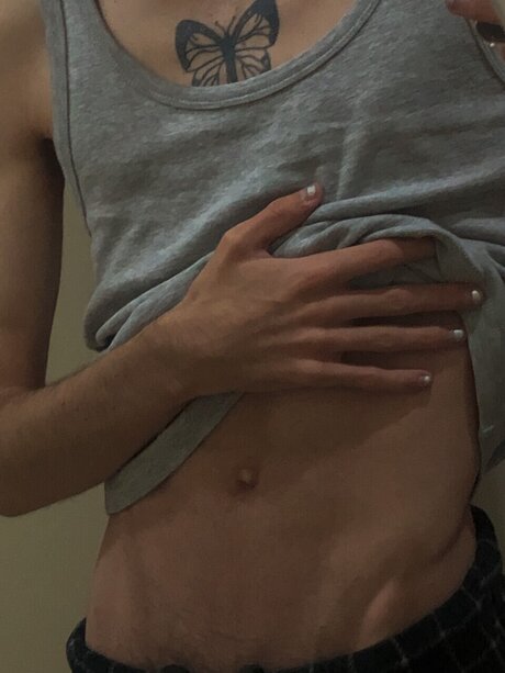 Alasti lekkinud OnlyFans-i pilt Hug0daniel