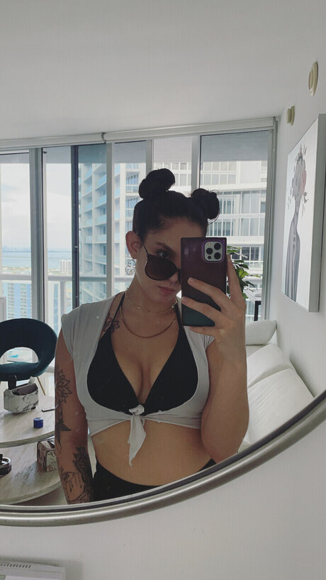 Nøgent lækket OnlyFans-billede af Sakura