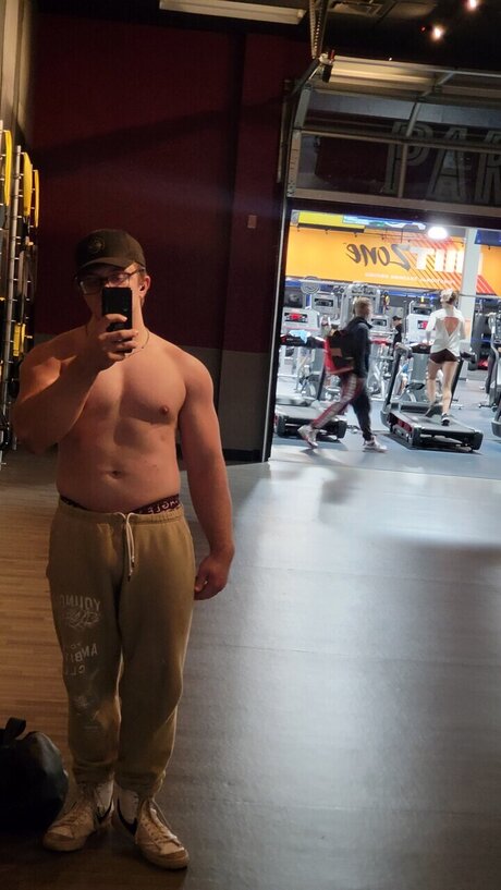 Naken läckt OnlyFans-bild av Steven