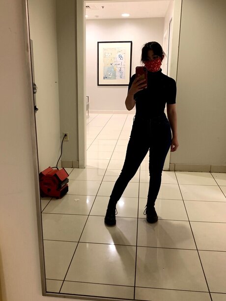 Naken läckt OnlyFans-bild av Claire Rodriguez