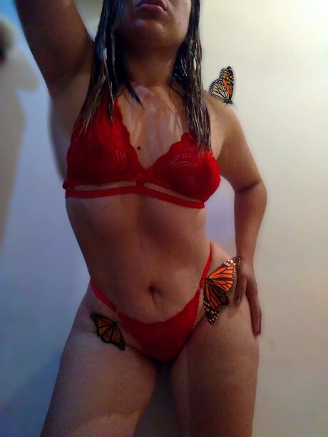 Foto nua vazada do OnlyFans de Floraflorflo