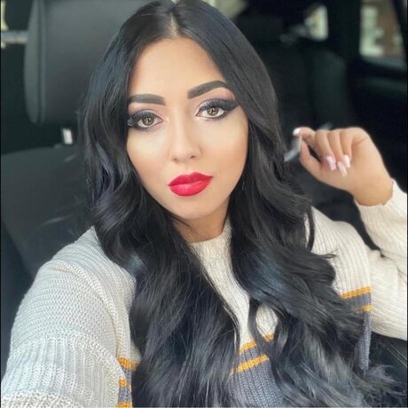 Alaston vuotanut OnlyFans-kuva Betty