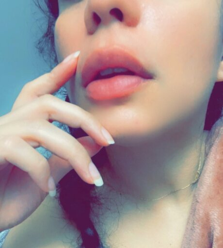 Naakte gelekte OnlyFans-foto van Sophie Selenne