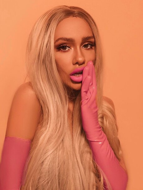 Alaston vuotanut OnlyFans-kuva Gigi