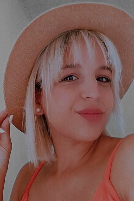 Naken läckt OnlyFans-bild av Paula