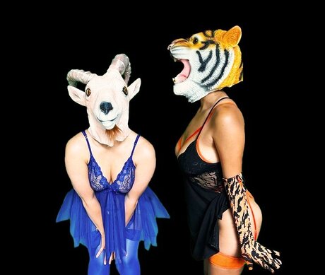 Naakte gelekte OnlyFans-foto van Costumecunts