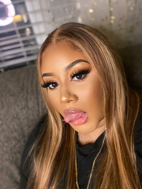 Naken läckt OnlyFans-bild av Goddess Sisi