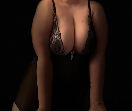 Обнаженная фотография утечки OnlyFans от Selene