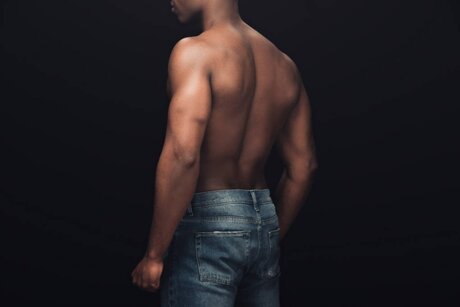 Alaston vuotanut OnlyFans-kuva Charlie Torres