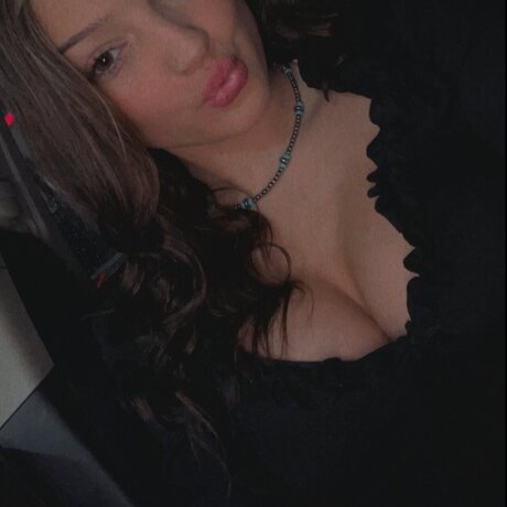 Обнаженная фотография утечки OnlyFans от M