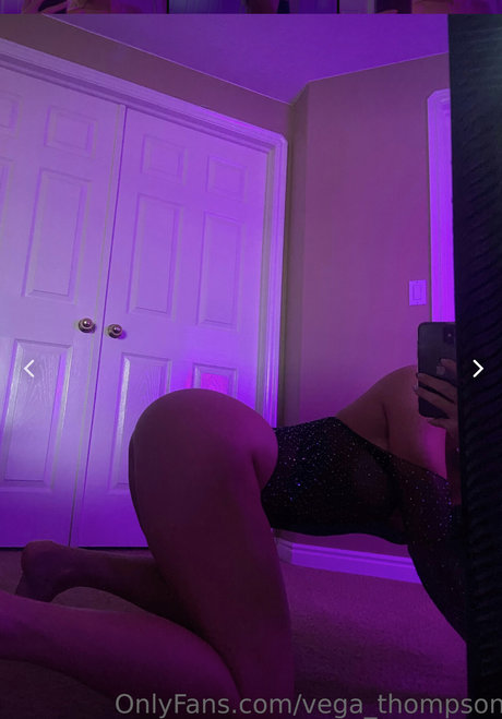Nøgent lækket OnlyFans-billede af Vega Thompson