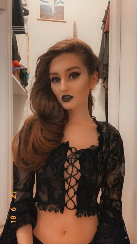 Elaine Arbor