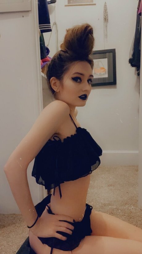 Elaine Arbor
