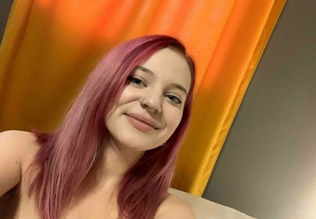 Naken lekkede OnlyFans-bilde av Marie