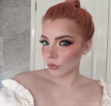 Nahá fotka uniklých OnlyFans od Freekittycontent
