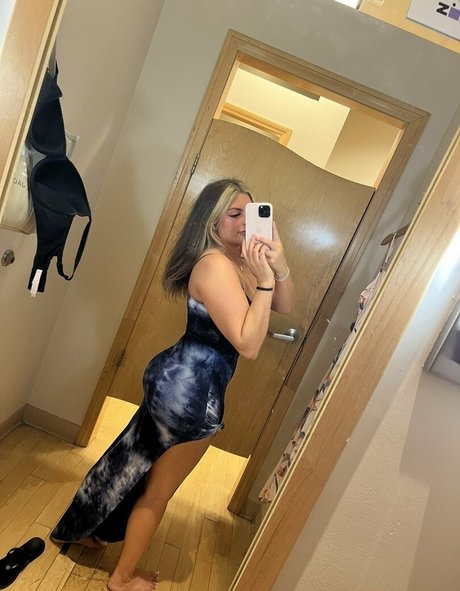 Nahá fotka uniklých OnlyFans od Kasey Madrazo