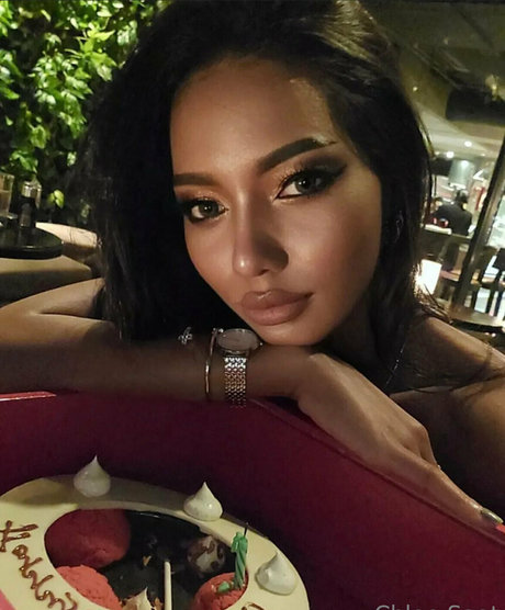 Naken läckt OnlyFans-bild av Chloe Saat
