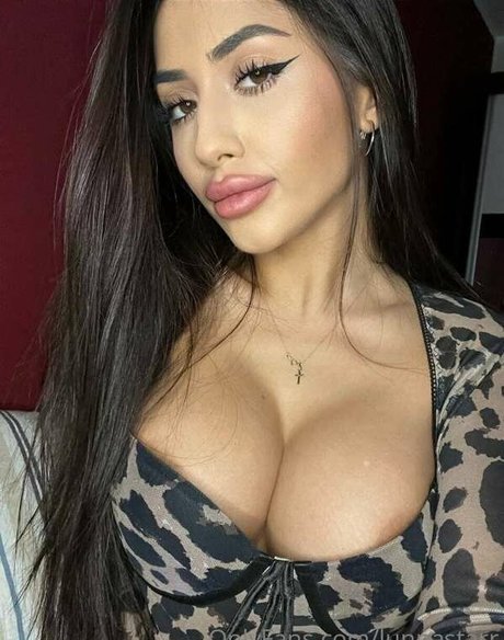 Nahá fotka uniklých OnlyFans od Luna Star