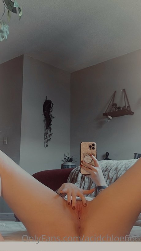 Nahá fotka uniklých OnlyFans od Acidchloe666