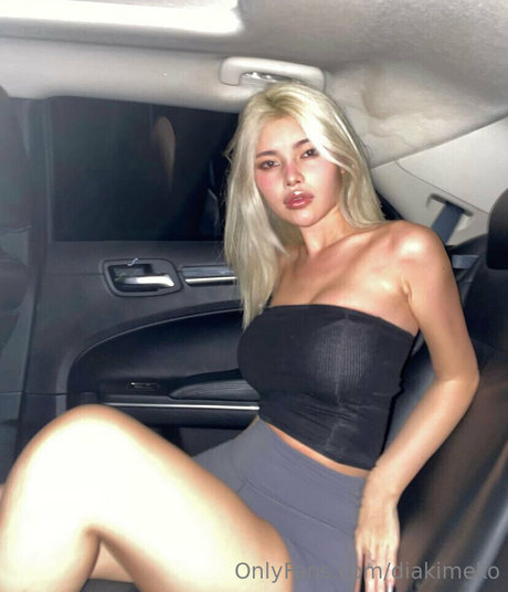 Naken lekkede OnlyFans-bilde av Diakimeko
