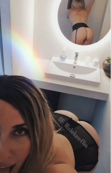 Обнаженная фотография утечки OnlyFans от Misbehave4you