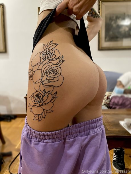 Nahá fotka uniklých OnlyFans od Aura Pazzani