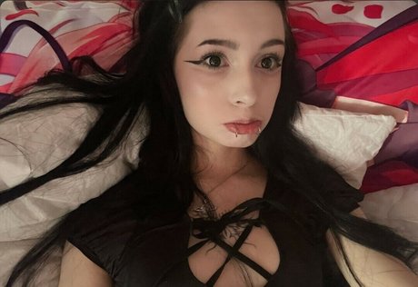 Naken lekkede OnlyFans-bilde av Ady Dark