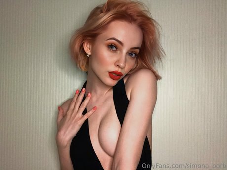Nahá fotka uniklých OnlyFans od Simona Borb