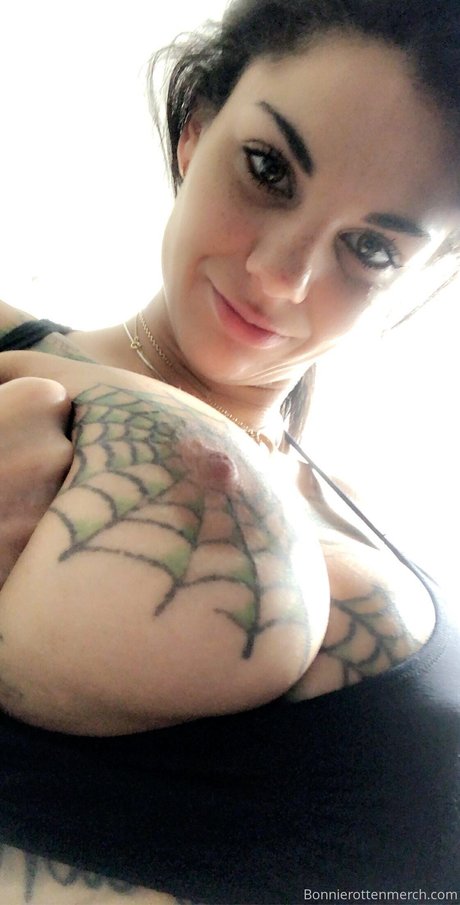Bonnie Rotten