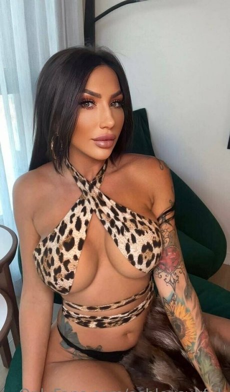 Ashley Suk Fuk