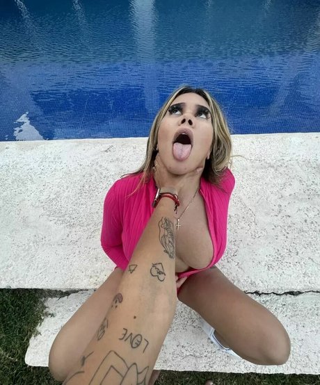 Nahá fotka uniklých OnlyFans od Desiree Gonzalez