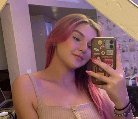 Nerdyhayley69