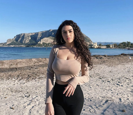 Nahá fotka uniklých OnlyFans od Roberta