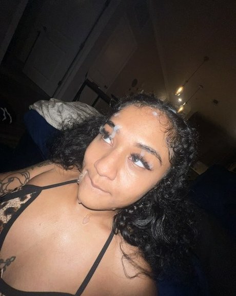 Naken läckt OnlyFans-bild av Yurfavoritedreammm