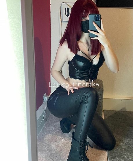 Nahá fotka uniklých OnlyFans od Xxlouisafxx