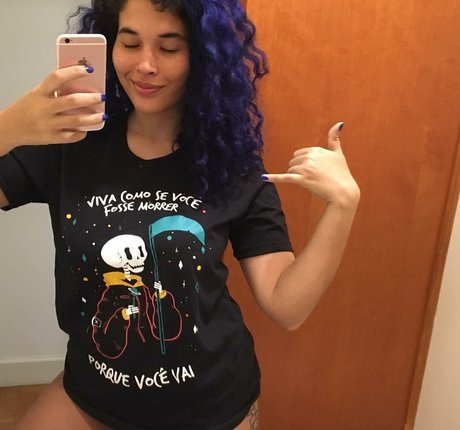 Alaston vuotanut OnlyFans-kuva Cecilia Ramos
